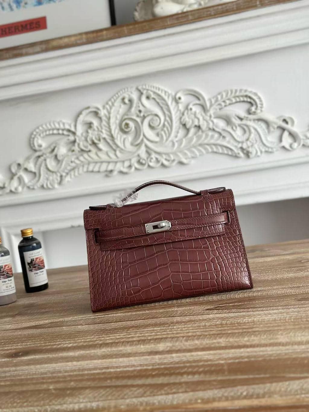 Kelly Crocodile-Embossed Cow Leather-42